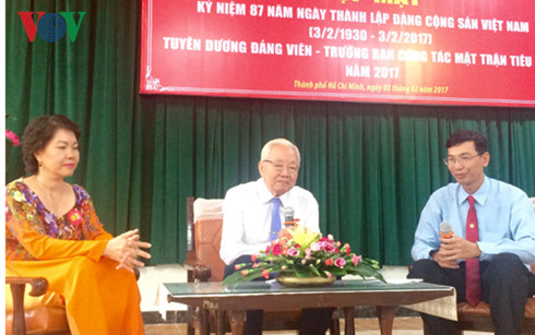 Во Вьетнаме прошли различные мероприятия в честь Дня создания Компартии